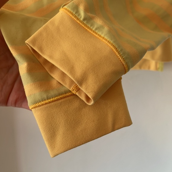 Lululemon Run Warm Up Crew Size 6 - Picture 9 of 12